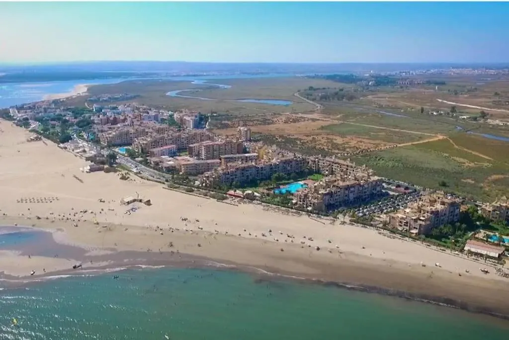 Apartamento Centro De Ayamonte. Junto Al Rio Guadiana Y Nuevo Puerto Deportivo.