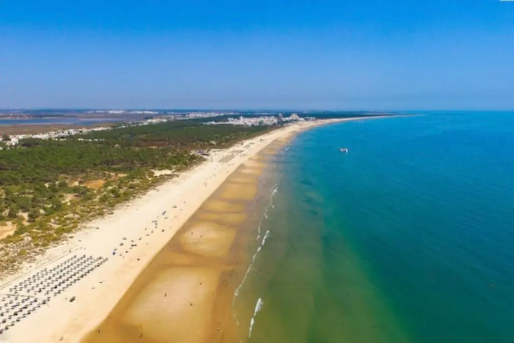 Apartamento Centro De Ayamonte. Junto Al Rio Guadiana Y Nuevo Puerto Deportivo.