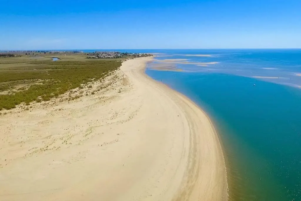 Apartamento Centro De Ayamonte. Junto Al Rio Guadiana Y Nuevo Puerto Deportivo.