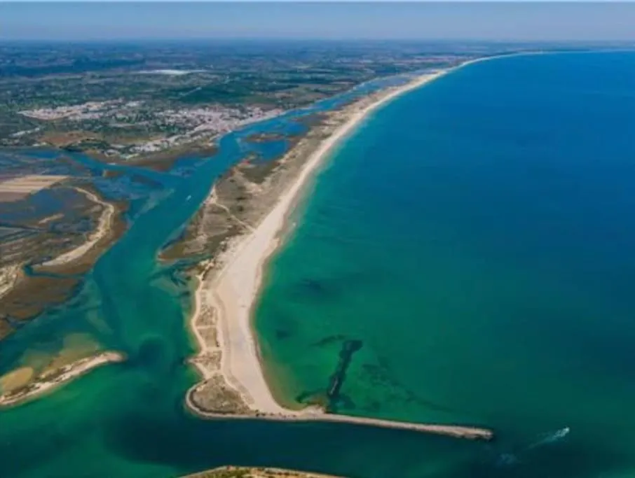 Apartamento Centro De Ayamonte. Junto Al Rio Guadiana Y Nuevo Puerto Deportivo.
