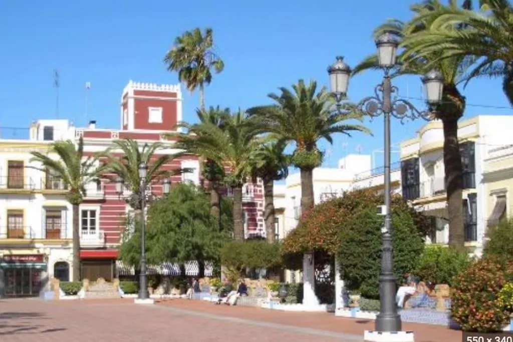 Apartamento Centro De Ayamonte. Junto Al Rio Guadiana Y Nuevo Puerto Deportivo.